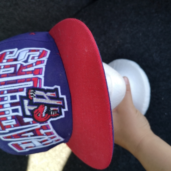 Toronto raptors ,NBA hat - Picture 8 of 8